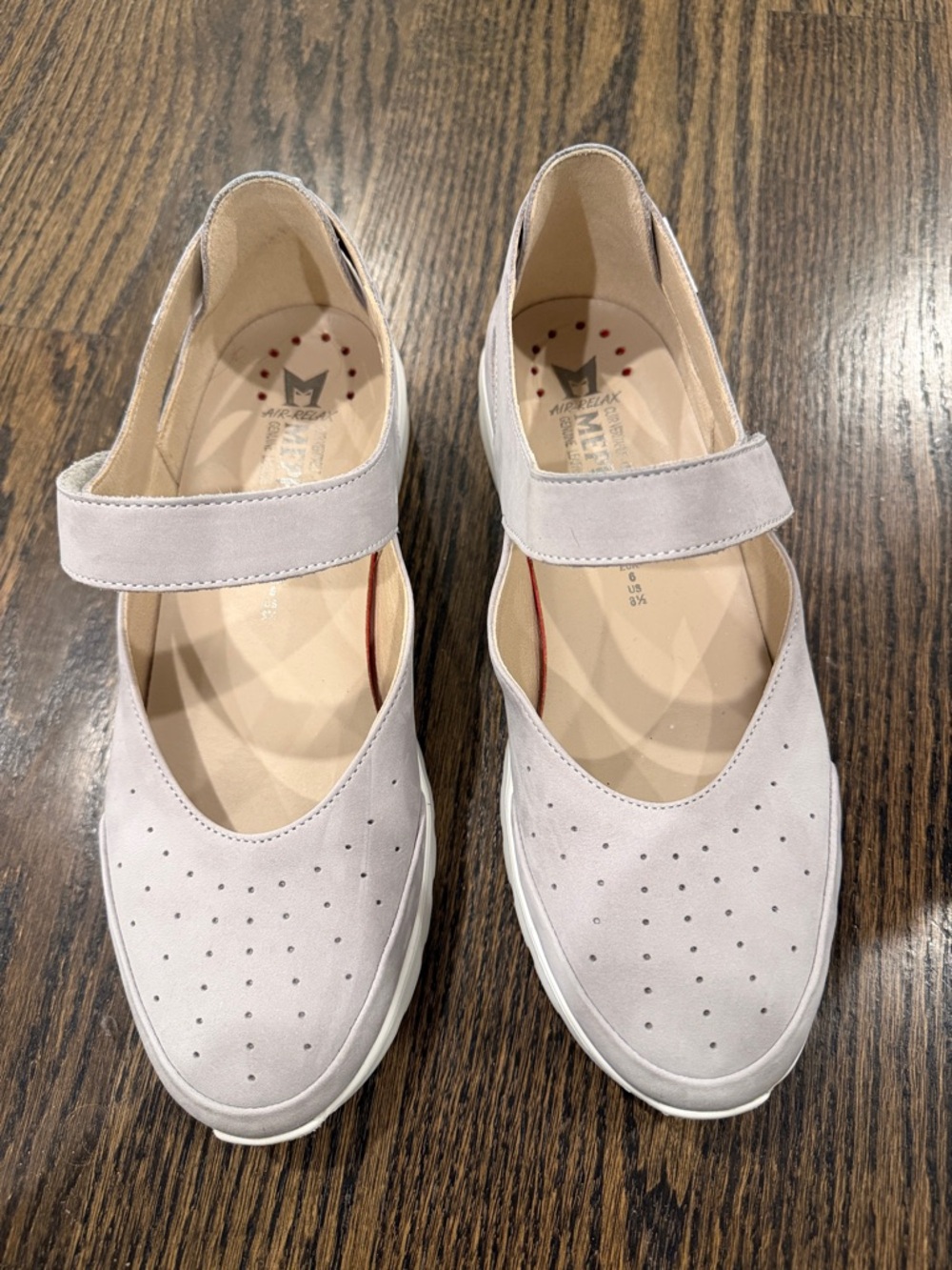 Mephisto Women's Mary Jane Flats in Light grey